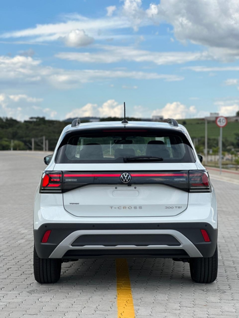 t-cross confortiline com sky view 0km8