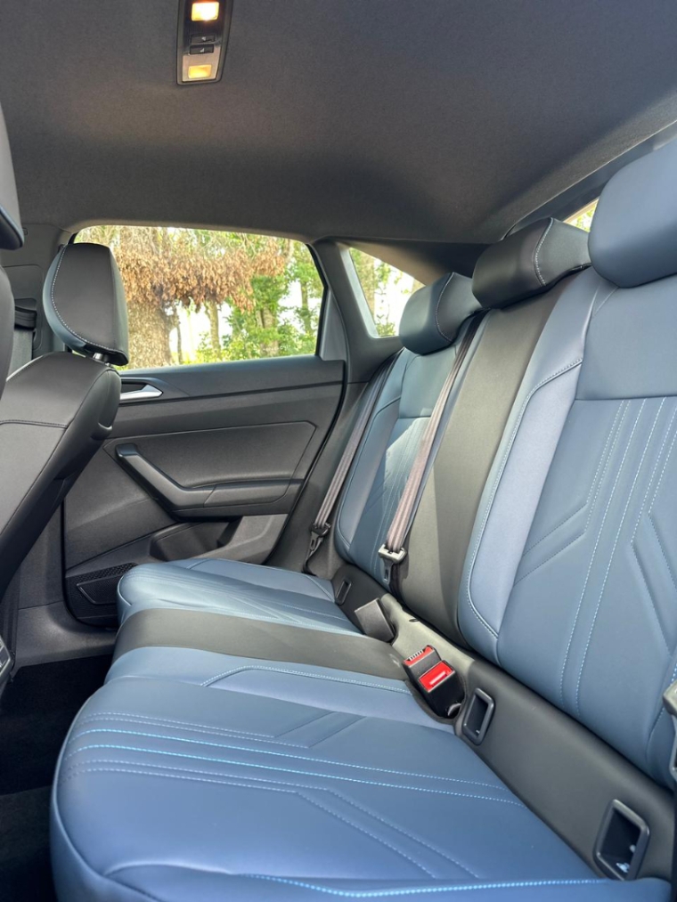 volkswagen nivus 1.0 200 tsi total flex highline automatico 4p 202617