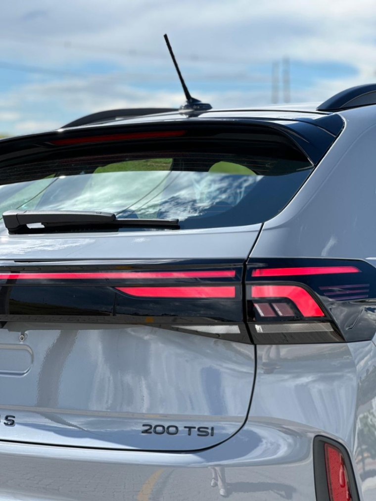 volkswagen nivus 1.0 200 tsi total flex highline automatico 4p 20269