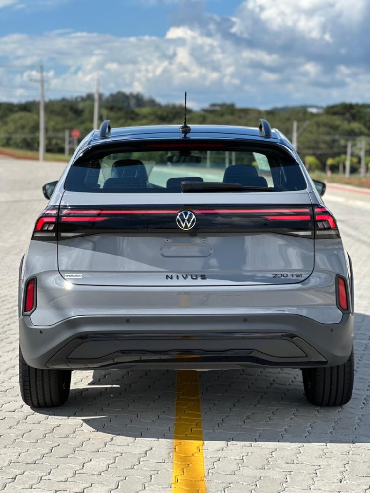 volkswagen nivus 1.0 200 tsi total flex highline automatico 4p 20266