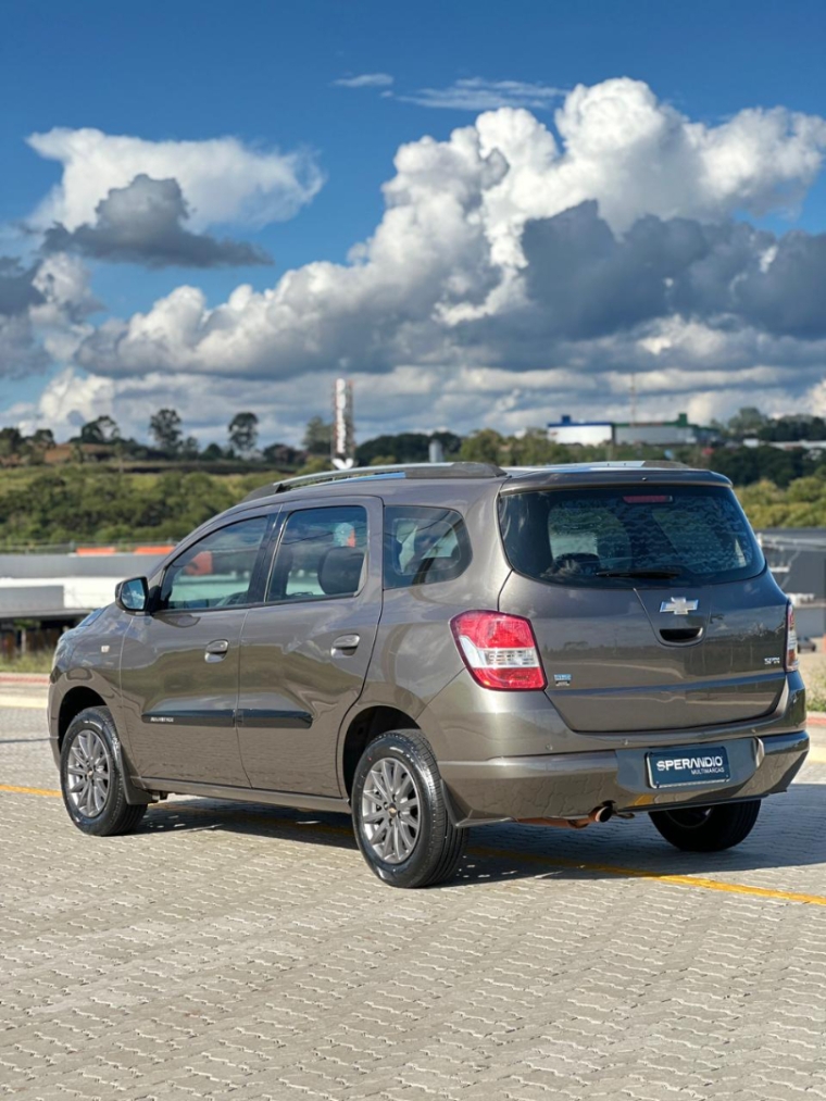 chevrolet spin automatica5