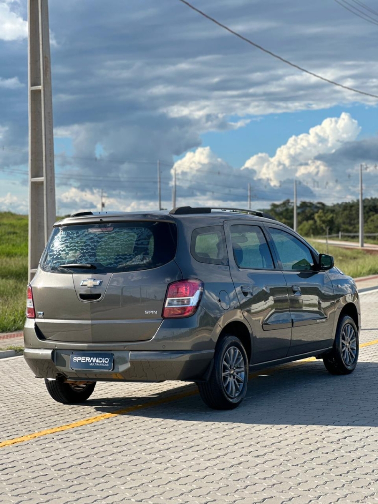 chevrolet spin automatica3