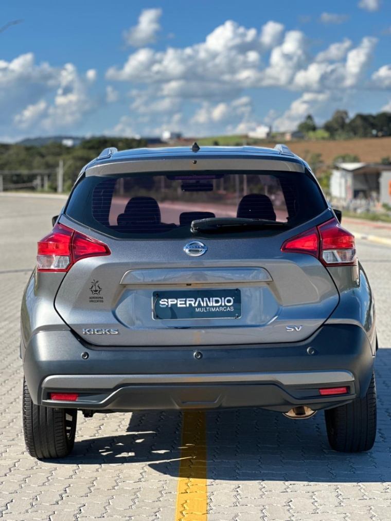 nissan kicks sv automatica4