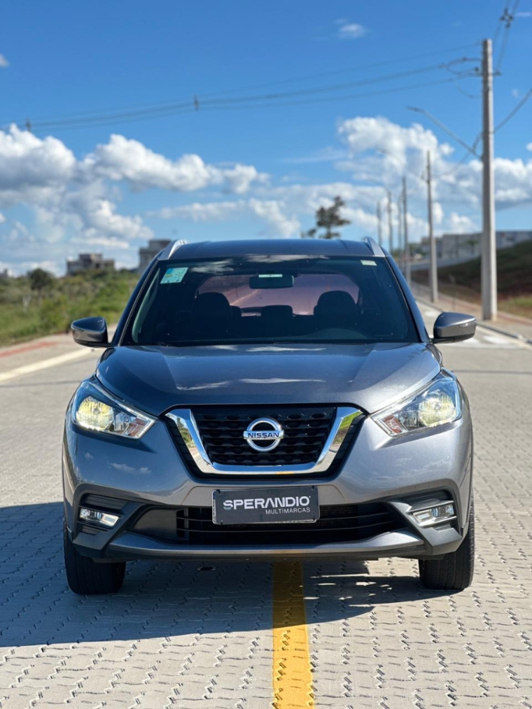 nissan kicks sv automatica1