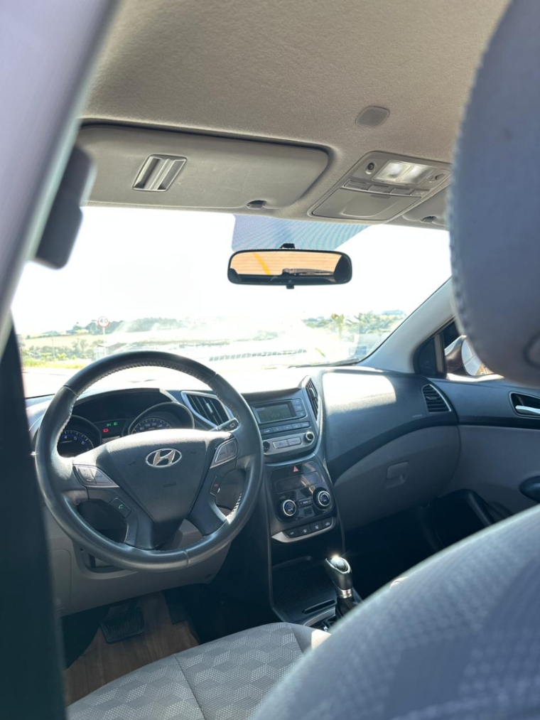 hb20 premium 1.6 automatico10