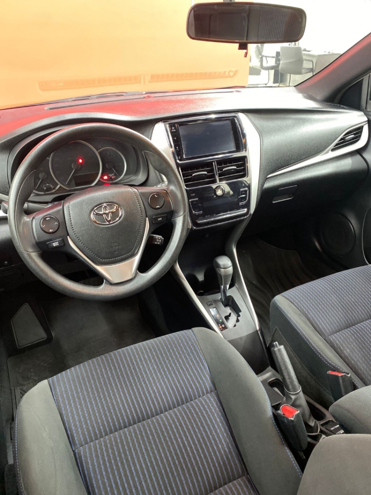 toyota yaris xl automatico6