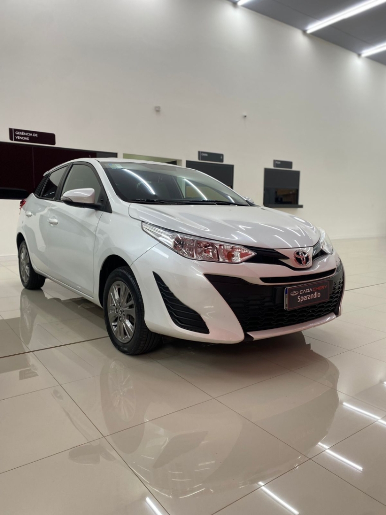toyota yaris xl automatico2