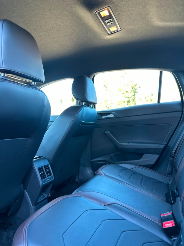 volkswagen virtus highline 200 tsi 1.0 turbo flex automatico17
