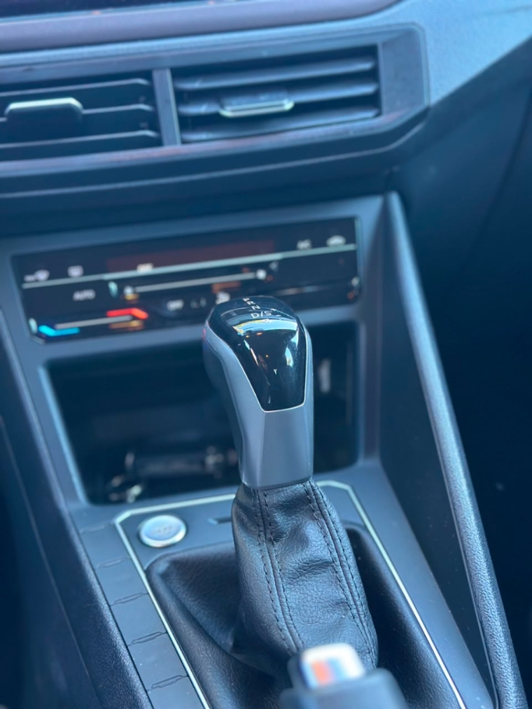 volkswagen virtus highline 200 tsi 1.0 turbo flex automatico13