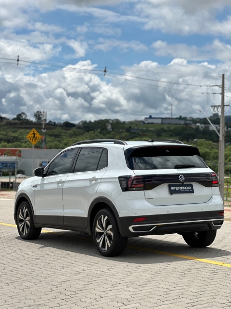 T-CROSS HIGHLINE 250 TSI 1.4 TURBO AUTOMÁTICO5
