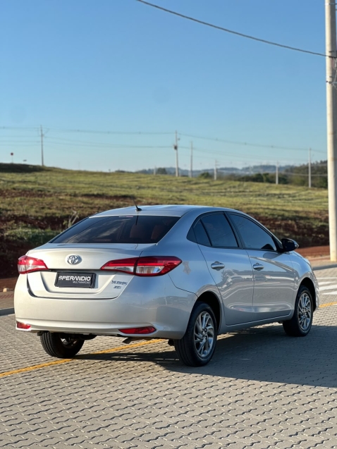 toyota yaris 1.5 flex automatico cvt3