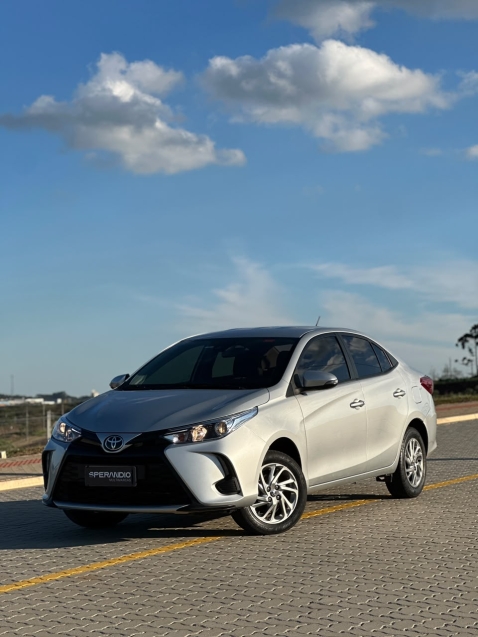 toyota yaris 1.5 flex automatico cvt0