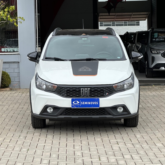 fiat argo 1.3 firefly flex trekking cvt 4p automatico 2025