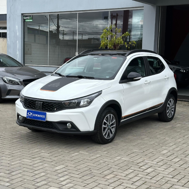 fiat argo 1.3 firefly flex trekking cvt 4p automatico 2025