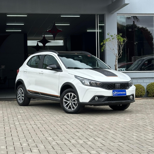 fiat argo 1.3 firefly flex trekking cvt 4p automatico 2025