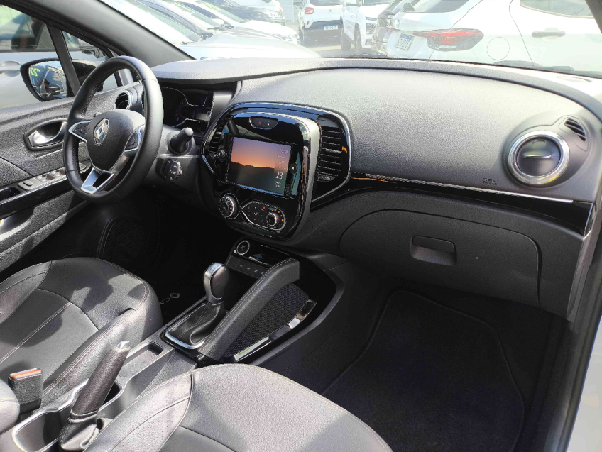 renault captur 1.3 tce flex intense x-tronic 2022