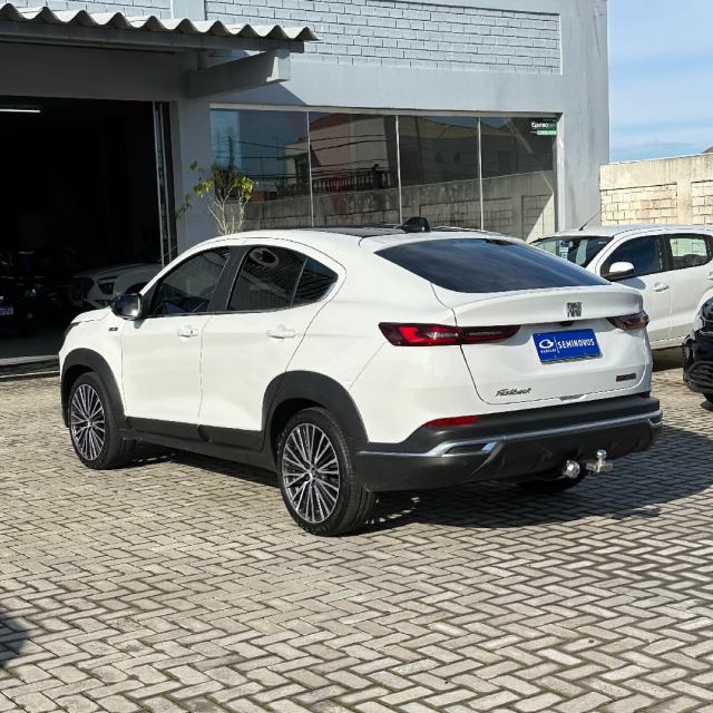 fiat fastback 1.3 turbo 270 flex limited edition at6 4p automatico 2024