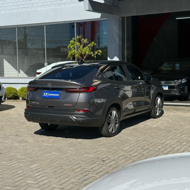 fiat fastback 1.0 turbo 200 flex cvt 9.9 4p automatico 2024