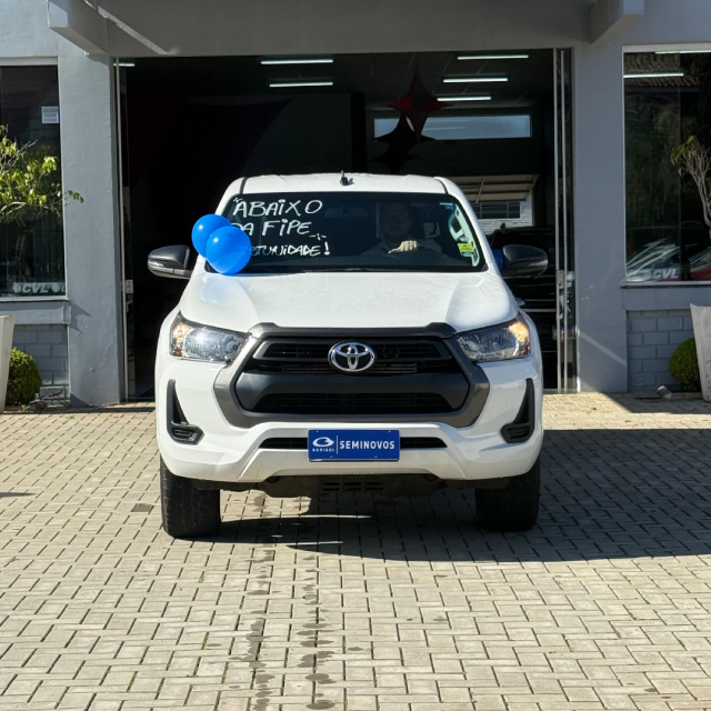 toyota hilux 2.8 d-4d turbo diesel cd power pack 4x4 manual 4p 2024