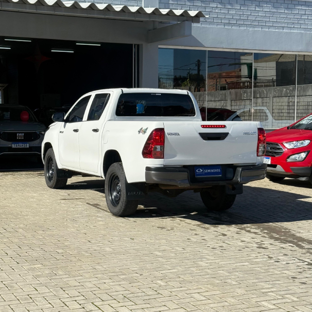 toyota hilux 2.8 d-4d turbo diesel cd power pack 4x4 manual 4p 2024
