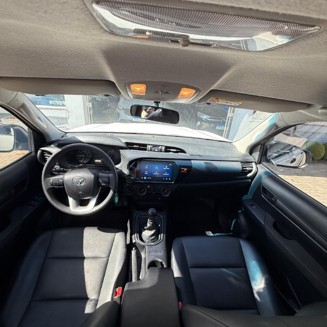 toyota hilux 2.8 d-4d turbo diesel cd power pack 4x4 automatica 4p manual 20247