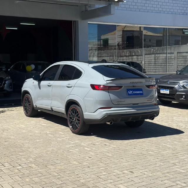 fiat fastback 1.3 turbo 270 flex abarth at6 4p automatico 20246