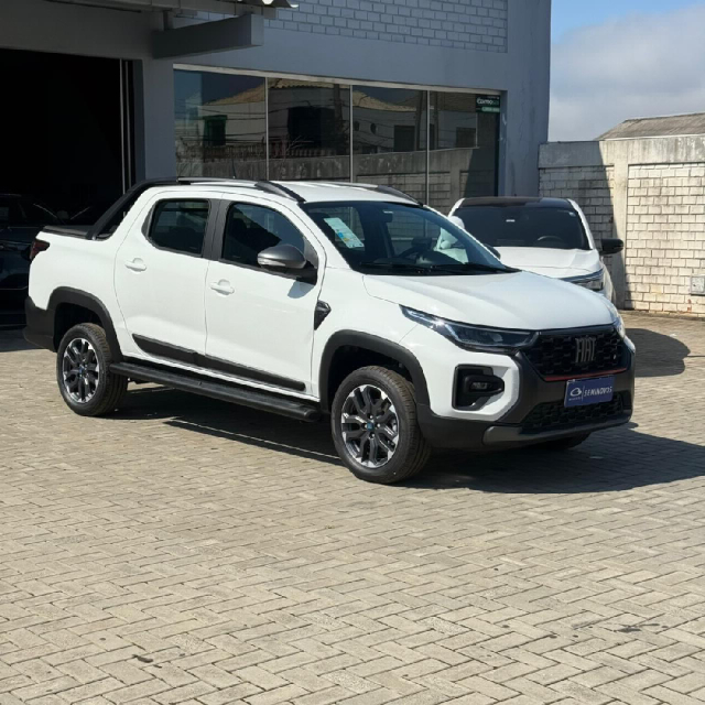 fiat strada 1.0 turbo 200 flex ultra cd cvt 4p automatico 2026