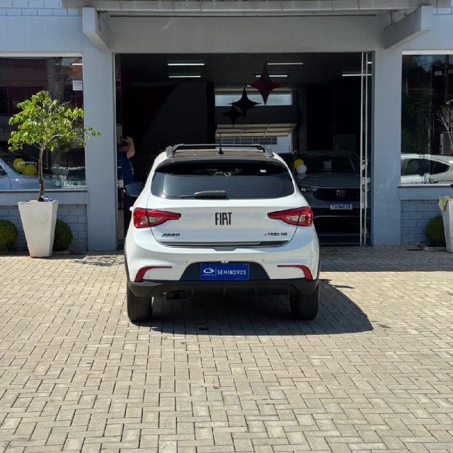 fiat argo 1.3 firefly flex trekking manual 4p 20203