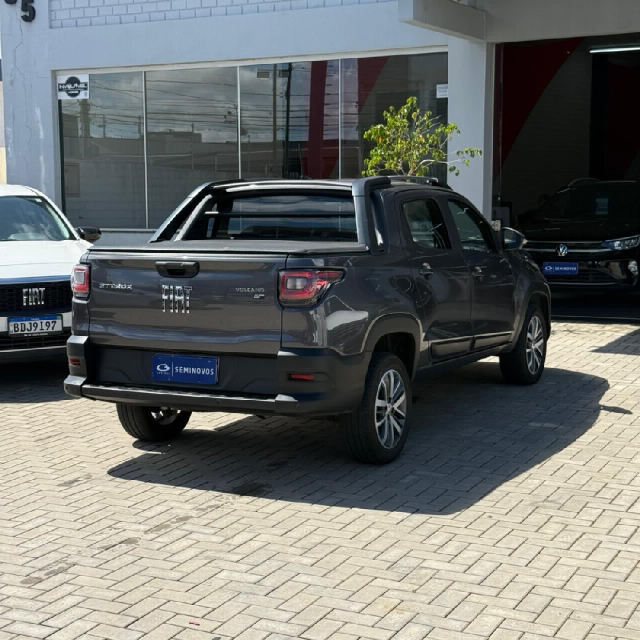 fiat strada 1.3 firefly flex volcano cd cvt 4p automatico 20244