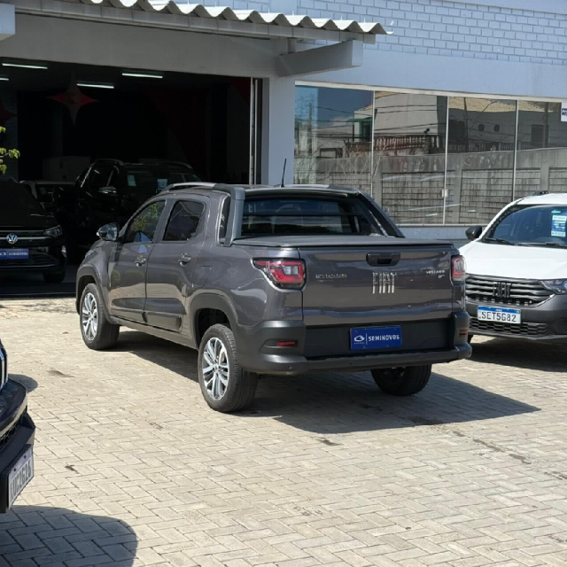 fiat strada 1.3 firefly flex volcano cd cvt 4p automatico 20243