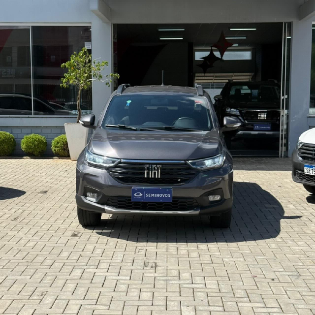 fiat strada 1.3 firefly flex volcano cd cvt 4p automatico 20242