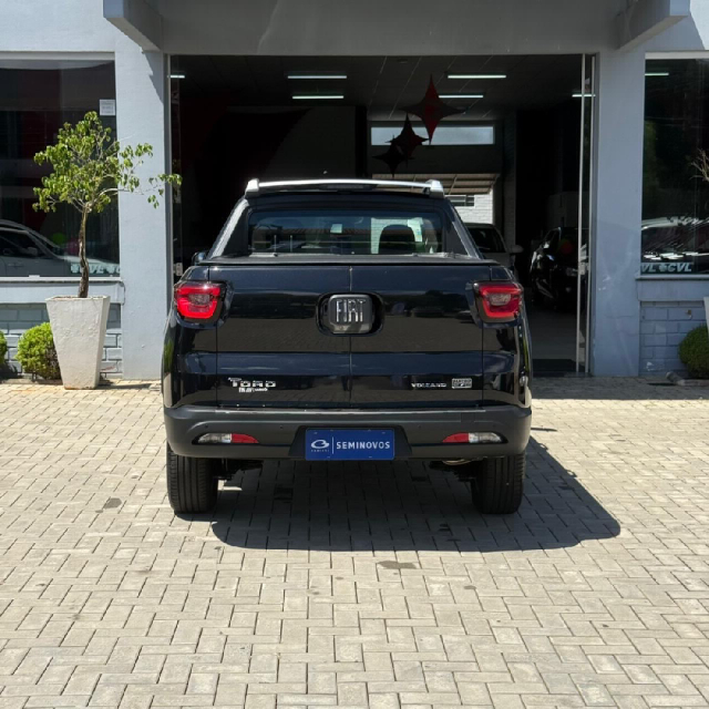 fiat toro 1.3 turbo 270 flex volcano at6 4p automatico 20253