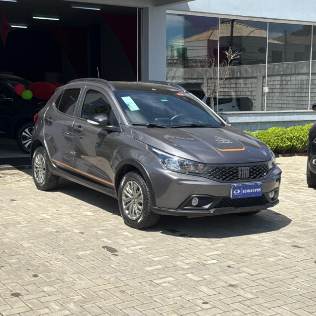 fiat argo 1.3 firefly flex trekking manual 4p 2025