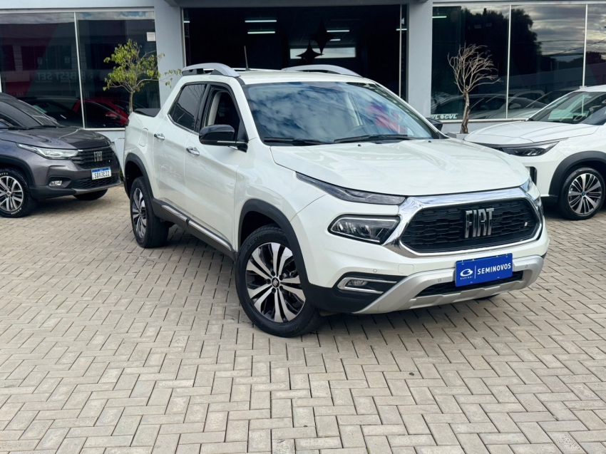 fiat toro 2.0 16v turbo diesel volcano 4wd at9 4p automatico 2025