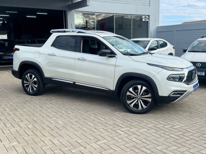 fiat toro 2.0 16v turbo diesel volcano 4wd at9 4p automatico 20251