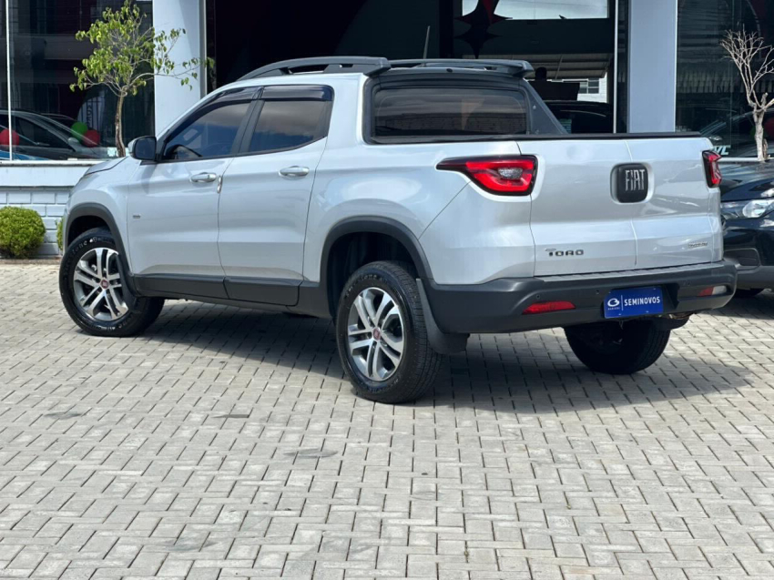 fiat toro 2.0 16v turbo diesel freedom manual 4p 20175