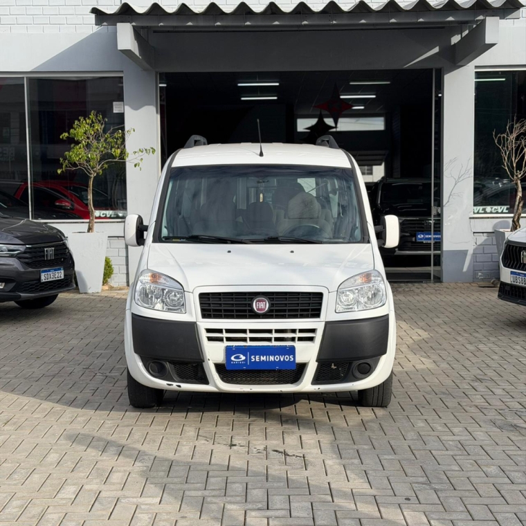 fiat doblo 1.8 mpi essence 16v flex 4p manual 2p 20182