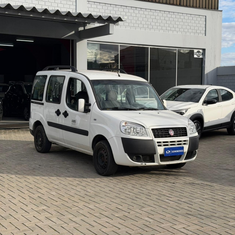 fiat doblo 1.8 mpi essence 16v flex 4p manual 2p 20181