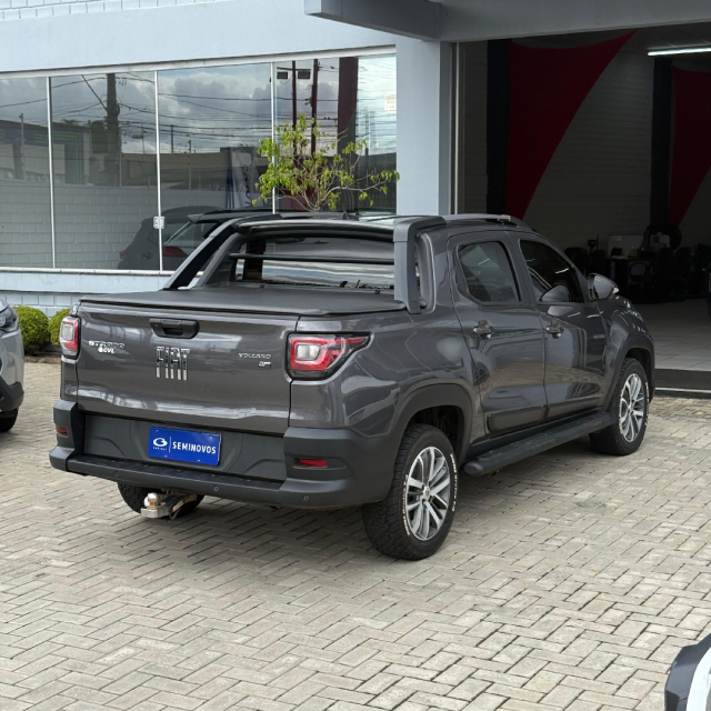 fiat strada 1.3 firefly flex volcano cd cvt 4p automatico 20234