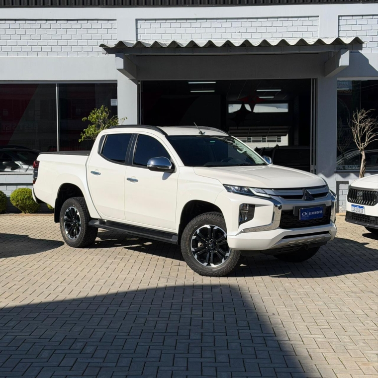 l-200 cd triton gls 4x4 2.4 16v at6