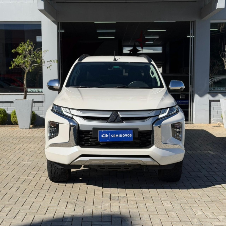 l-200 cd triton gls 4x4 2.4 16v at63