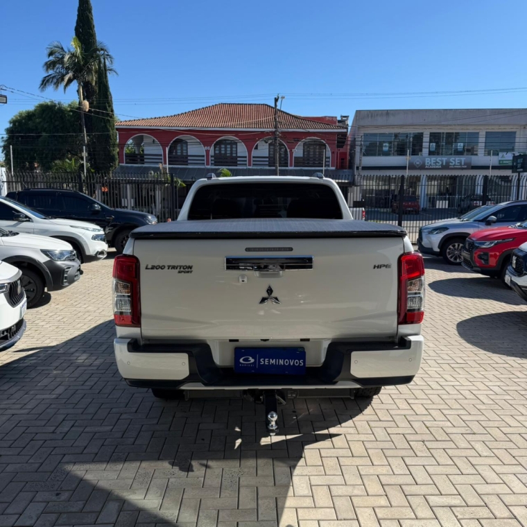 l-200 cd triton gls 4x4 2.4 16v at65