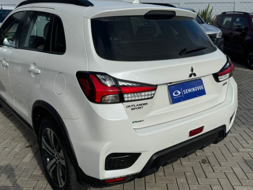 mitsubishi outlander sport 2.0 mivec flex hpe automatico 4p 20216