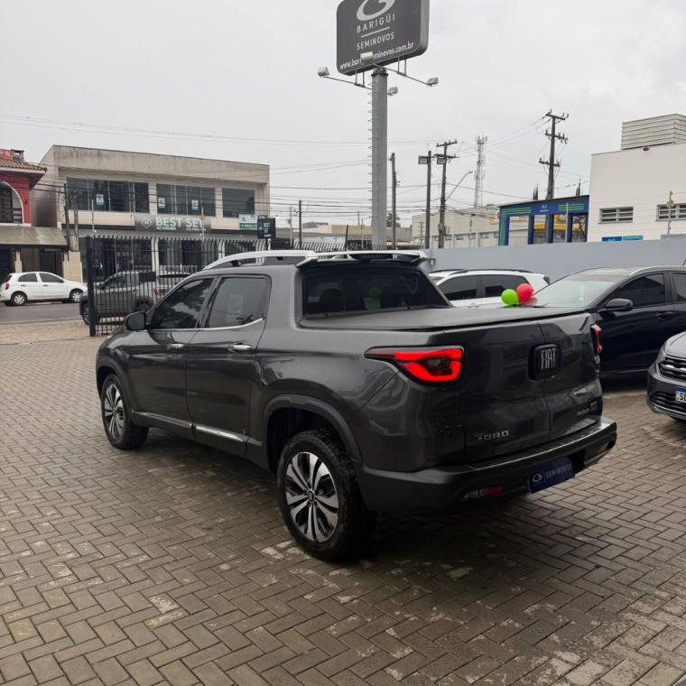 fiat toro 1.3 turbo 270 flex volcano at6 2.0 diesel 4p automatico 20252
