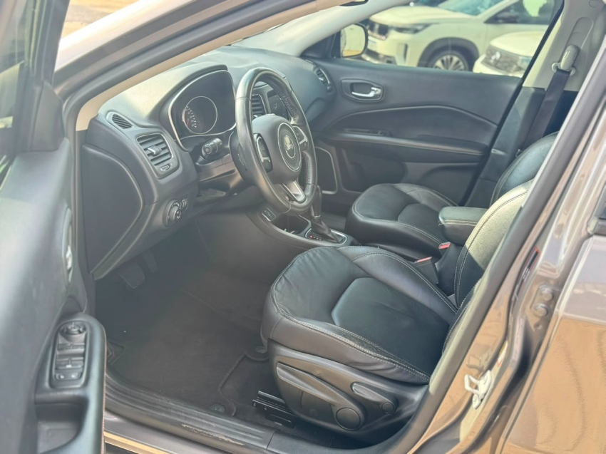 jeep compass 2.0 16v flex sport automatico 4p 20205