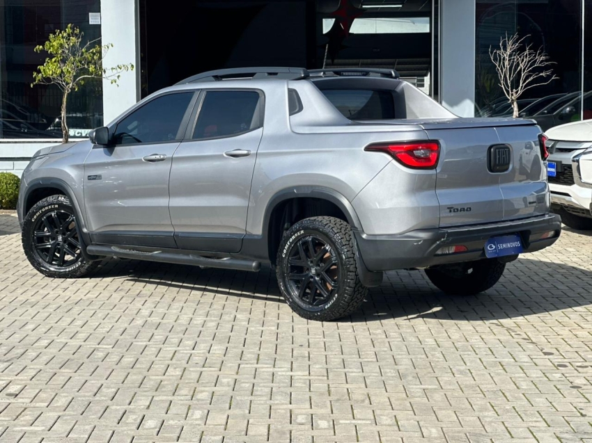 fiat toro 2.0 16v turbo diesel ultra 4wd at9 4p automatico 20223