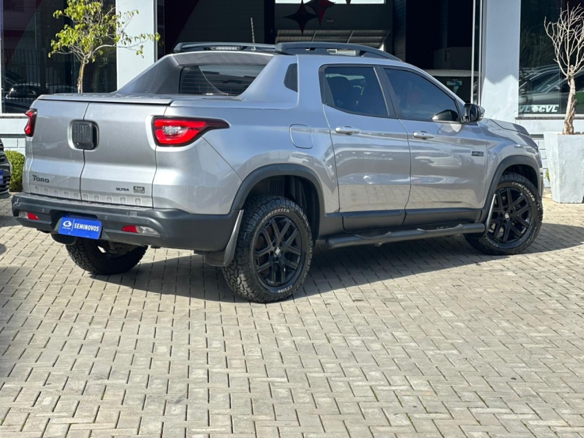 fiat toro 2.0 16v turbo diesel ultra 4wd at9 4p automatico 20222