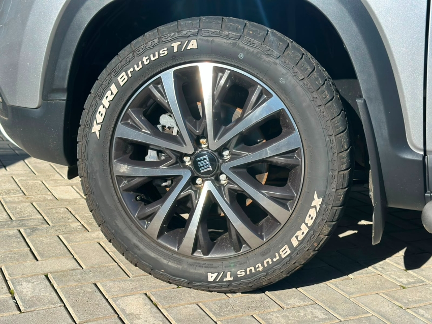 fiat toro 2.0 16v turbo diesel volcano 4wd at9 4p automatico 202316