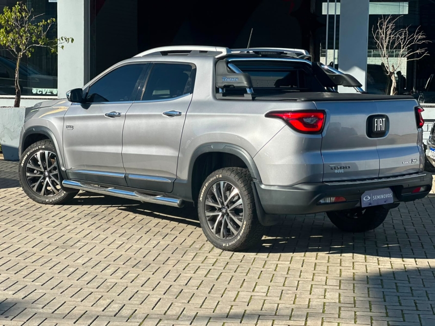 fiat toro 2.0 16v turbo diesel volcano 4wd at9 4p automatico 20233