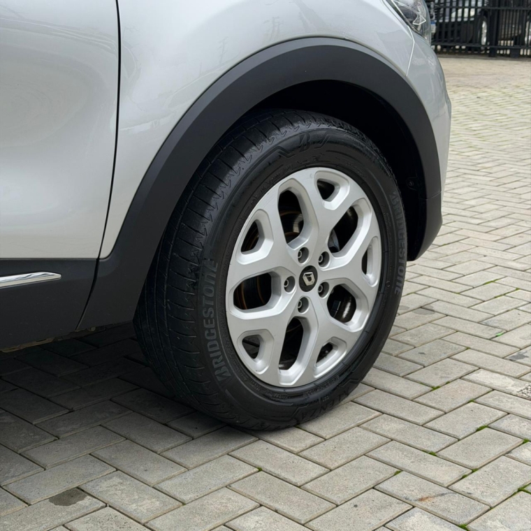 renault captur 1.6 16v sce flex zen manual 4p 20196